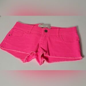 Abercrombie & Fitch, hot pink shorts size 2 NWOT